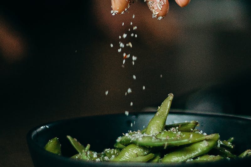 10 techniques de grands chefs accessibles à la maison