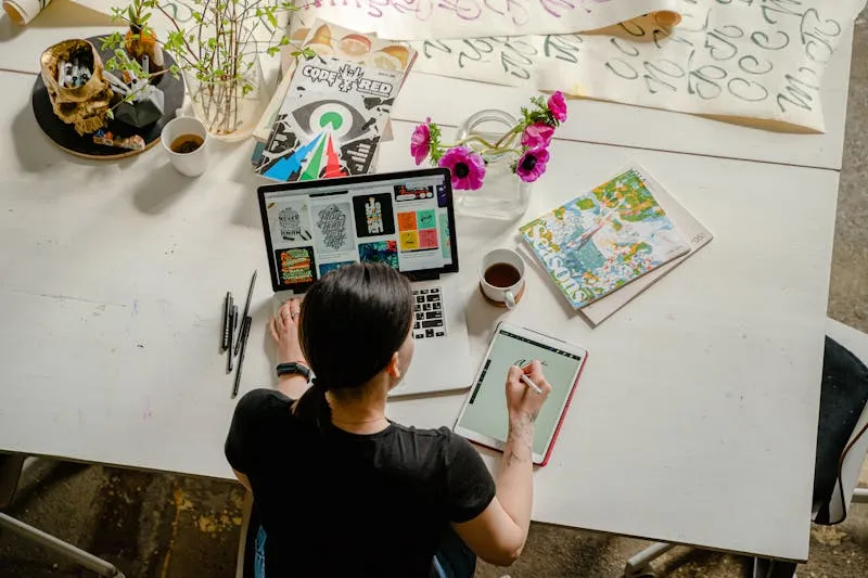Lion au travail — charisme, leadership naturel, créativité et besoin de reconnaissance en milieu professionnel