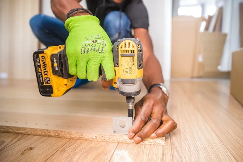 La boîte à outils essentielle : ce dont chaque femme a besoin chez elle
