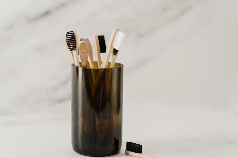 Trousse de toilette préparée avec produits essentiels